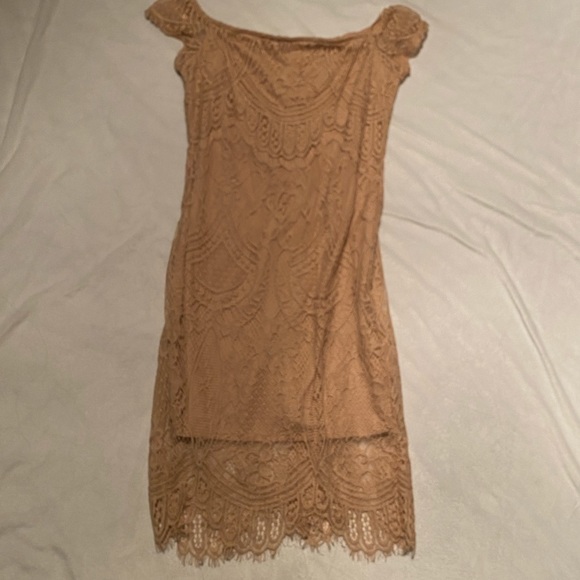 Love, Fire off the shoulder blush dress - Picture 2 of 8